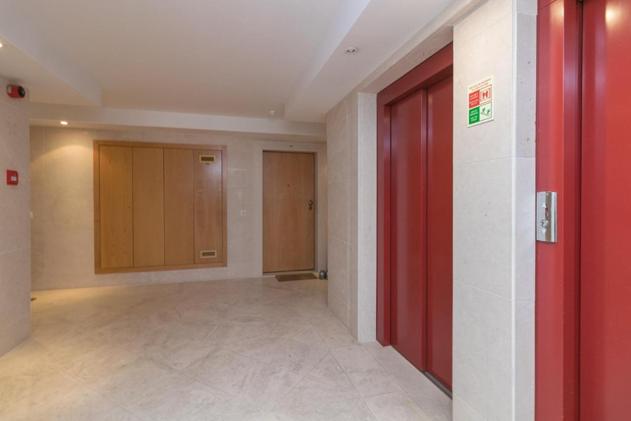 Apartamento Premium Flat In Upscale Area, Balcony, Parking Lisboa Exterior foto